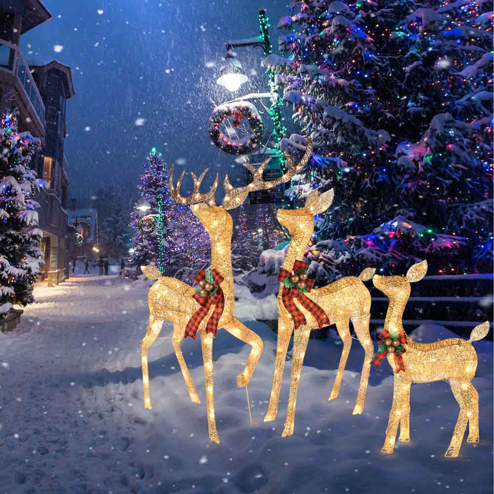 Outdoor on sale lighted reindeer